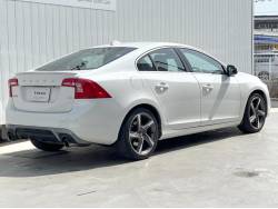 Ｓ６０ Ｔ４ Ｒデザインの中古車画像