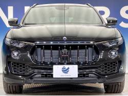 レヴァンテ ベースグレードの中古車画像