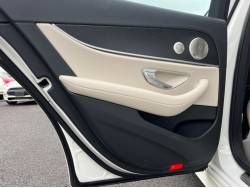 Ｅクラス Ｅ２２０ｄ スポーツの中古車画像