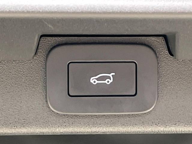 ランドローバー ディスカバリー Ｓ Ｄ３００ 0.7万Km 839.9万円(大阪府)[744]の中古車詳細