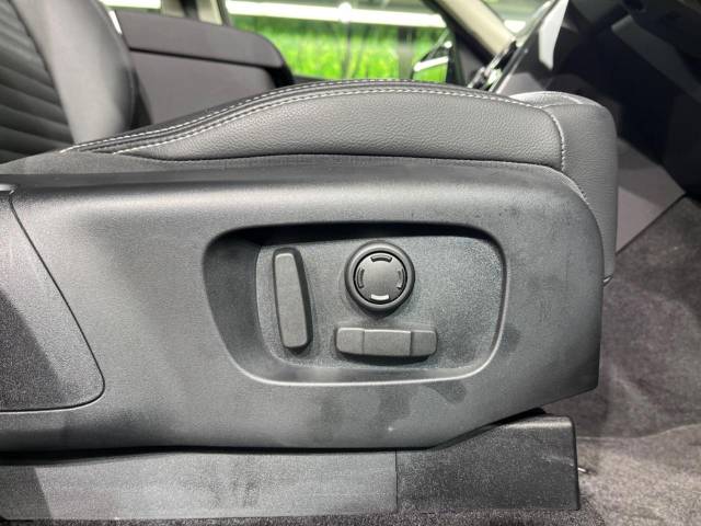 ランドローバー ディスカバリー Ｓ Ｄ３００ 0.7万Km 839.9万円(大阪府)[744]の中古車詳細