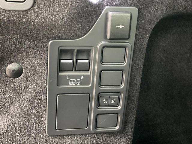 ランドローバー ディスカバリー Ｓ Ｄ３００ 0.7万Km 839.9万円(大阪府)[744]の中古車詳細