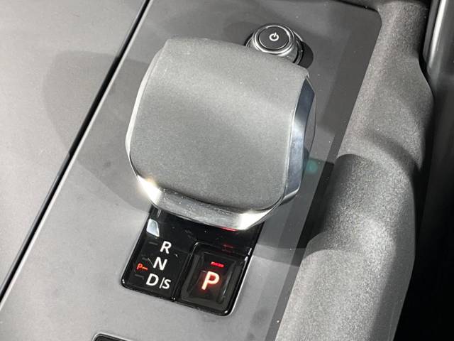 ランドローバー ディスカバリー Ｓ Ｄ３００ 0.7万Km 839.9万円(大阪府)[744]の中古車詳細