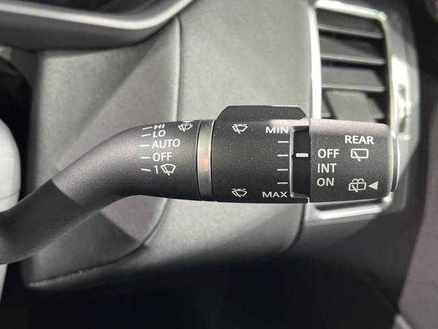 ランドローバー ディスカバリー Ｓ Ｄ３００ 0.7万Km 839.9万円(大阪府)[744]の中古車詳細