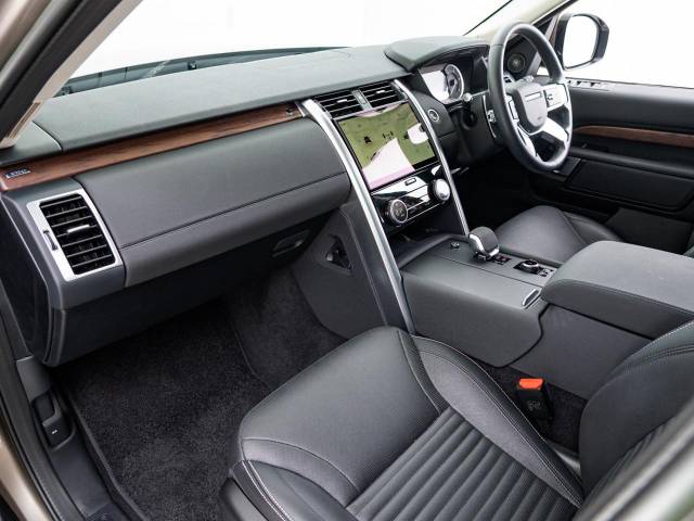 ランドローバー ディスカバリー Ｓ Ｄ３００ 0.4万Km 854.9万円(愛知県)[433]の中古車詳細