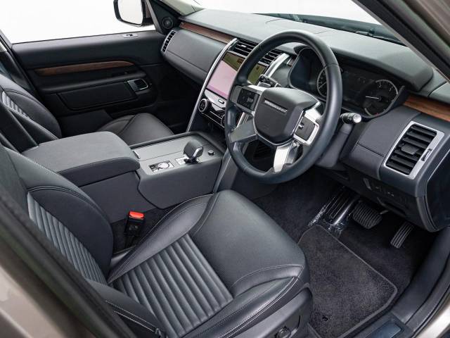 ランドローバー ディスカバリー Ｓ Ｄ３００ 0.4万Km 854.9万円(愛知県)[433]の中古車詳細