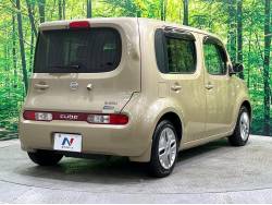 キューブ １５Ｘ ＦＯＵＲ Ｍセレクションの中古車画像