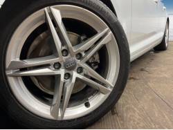 Ａ４ ３５ＴＦＳＩ マイスターシュトュックの中古車画像