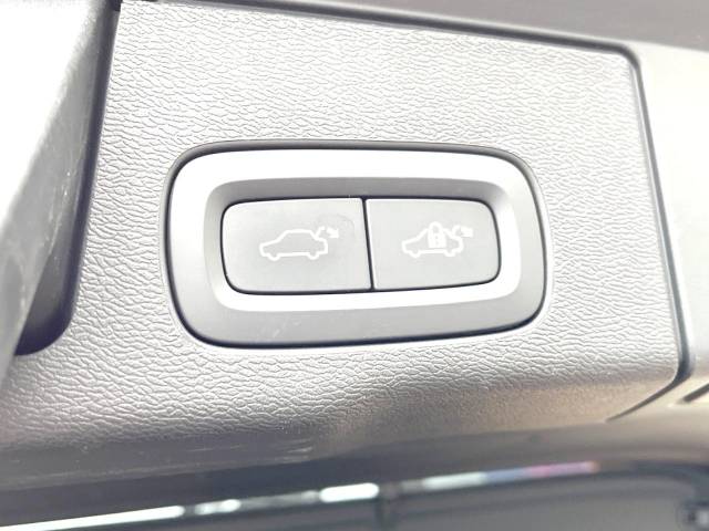 ボルボ ＸＣ６０ Ｂ５ ＡＷＤ インスクリプション 3.2万Km (神奈川県)[050]の中古車詳細