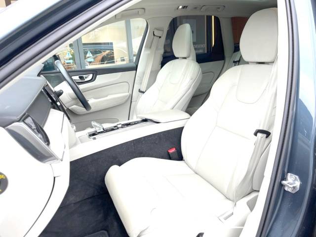 ボルボ ＸＣ６０ Ｂ５ ＡＷＤ インスクリプション 3.2万Km (神奈川県)[050]の中古車詳細