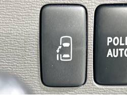 アイシス Ｌの中古車画像