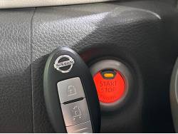 キューブ １５Ｇの中古車画像