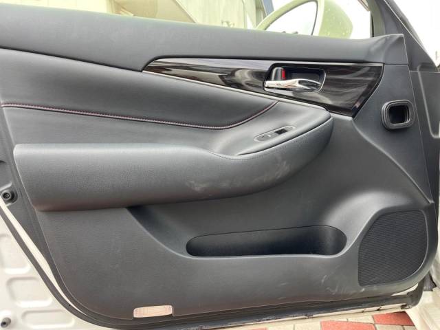 トヨタ クラウン アスリートＳ－Ｔ 2.1万Km 269.9万円(愛知県)[899]の中古車詳細