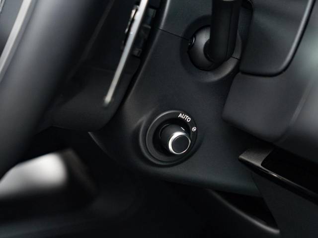 ランドローバー レンジローバースポーツ ダイナミックＨＳＥ Ｄ３００ 0.3万Km 1,249.9万円(愛知県)[262]の中古車詳細