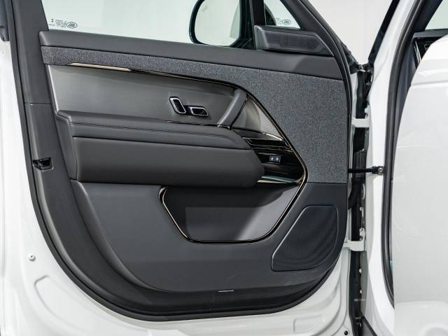 ランドローバー レンジローバースポーツ ダイナミックＨＳＥ Ｄ３００ 0.3万Km 1,249.9万円(愛知県)[262]の中古車詳細