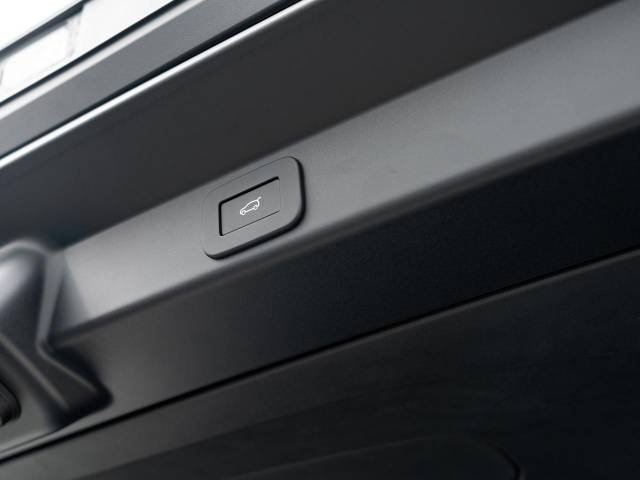 ランドローバー レンジローバースポーツ ダイナミックＨＳＥ Ｄ３００ 0.3万Km 1,249.9万円(愛知県)[262]の中古車詳細