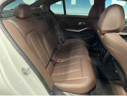 ３シリーズ ３２０ｉエクスクルーシブの中古車画像