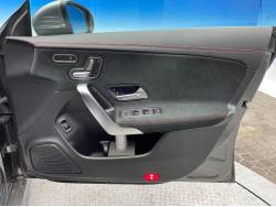 ＣＬＡクラス シューティングブレーク ＣＬＡ２００ｄ シューティングブレーク ＡＭＧラインの中古車画像