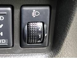 キューブ １５Ｘ ＦＯＵＲ Ｖセレクションの中古車画像