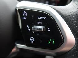 Ｅペイス Ｒ‐ダイナミック Ｓ Ｐ２５０の中古車画像