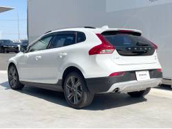 Ｖ４０ クロスカントリー Ｔ５ ＡＷＤの中古車画像