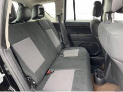 ジープ・コンパス アルティテュード スポーツの中古車画像