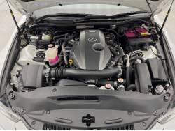 ＩＳ ＩＳ３００ バージョンＬの中古車画像