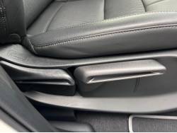 フィット リュクスの中古車画像