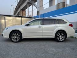 レガシィアウトバック ２．５ｉアイサイト Ｓパッケージの中古車画像