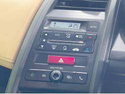 Ｓ６６０ α特別仕様車トラッドレザーエディションの中古車画像