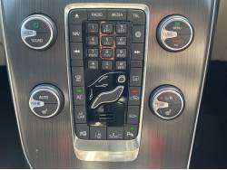 Ｖ４０ Ｄ４の中古車画像