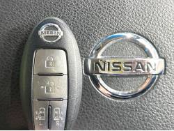 エルグランド ハイウェイスター スタイリッシュシルバーレザーの中古車画像