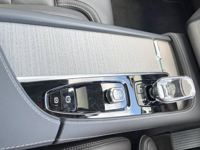 ボルボ ＸＣ９０ ウルトラ Ｂ５ ＡＷＤ 0.4万Km (福井県)[530]の中古車詳細