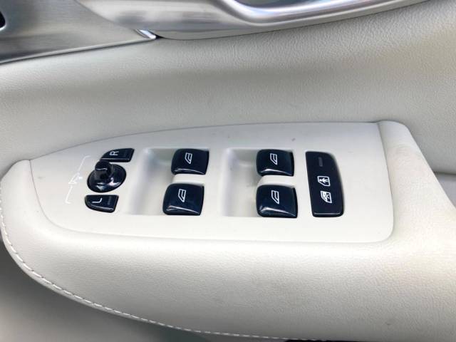 ボルボ ＸＣ９０ リチャージ アルティメット Ｔ８ ＡＷＤ プラグインハイブリッド 1万Km 759.9万円(神奈川県)[922]の中古車詳細