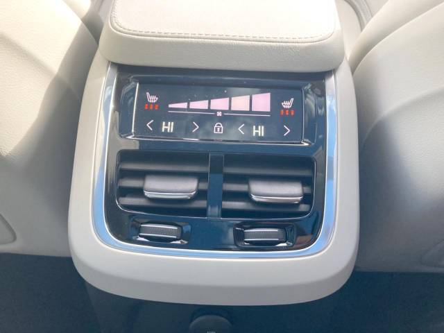 ボルボ ＸＣ９０ リチャージ アルティメット Ｔ８ ＡＷＤ プラグインハイブリッド 1万Km 759.9万円(神奈川県)[922]の中古車詳細