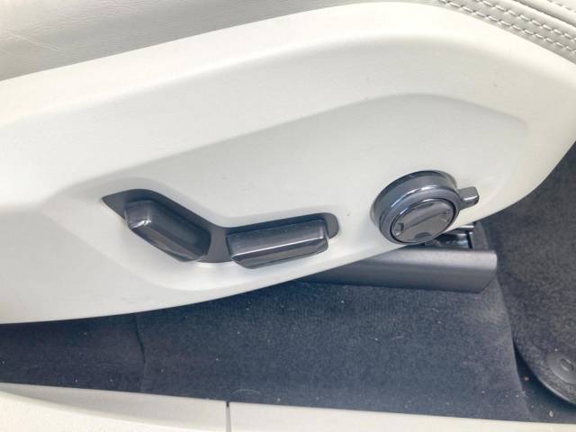 ボルボ ＸＣ９０ リチャージ アルティメット Ｔ８ ＡＷＤ プラグインハイブリッド 1万Km 759.9万円(神奈川県)[922]の中古車詳細