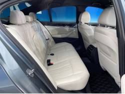 ５シリーズ ５４０ｉ Ｍスポーツの中古車画像