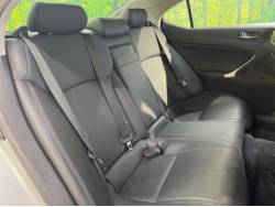 ＩＳ ＩＳ２５０ バージョンＬの中古車画像