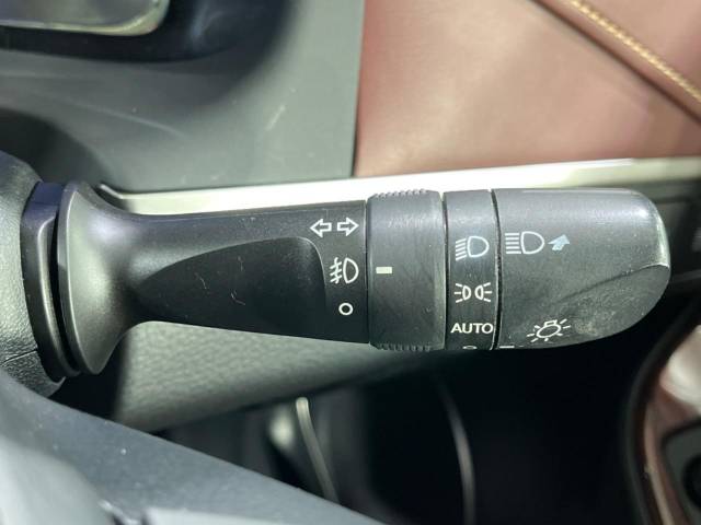 トヨタ ハリアー プレミアム 5.4万Km 199.5万円(長崎県)[260]の中古車詳細