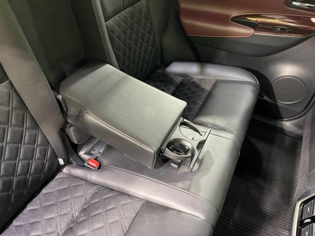 トヨタ ハリアー プレミアム 5.4万Km 199.5万円(長崎県)[260]の中古車詳細