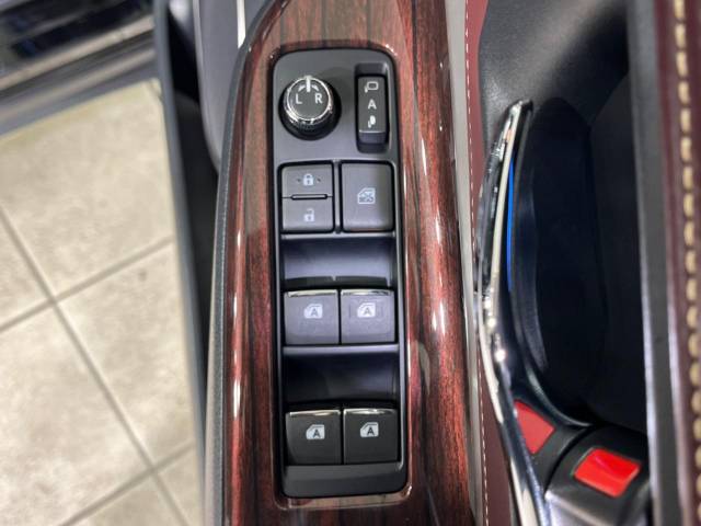 トヨタ ハリアー プレミアム 5.4万Km 199.5万円(長崎県)[260]の中古車詳細