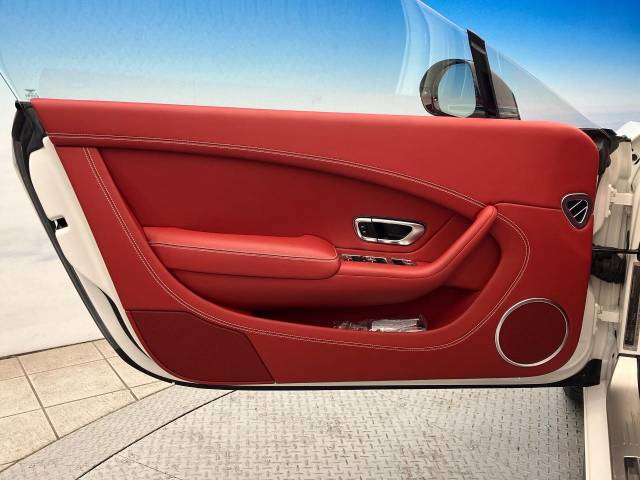 ベントレー コンチネンタル ＧＴ Ｖ８ Ｓコンバーチブル 1.9万Km 1,217.1万円(千葉県)[853]の中古車詳細