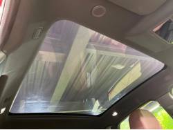 Ｅペイス Ｒ‐ダイナミック ＳＥ Ｐ２５０の中古車画像