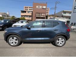 ＸＣ４０ Ｂ３ モメンタムの中古車画像