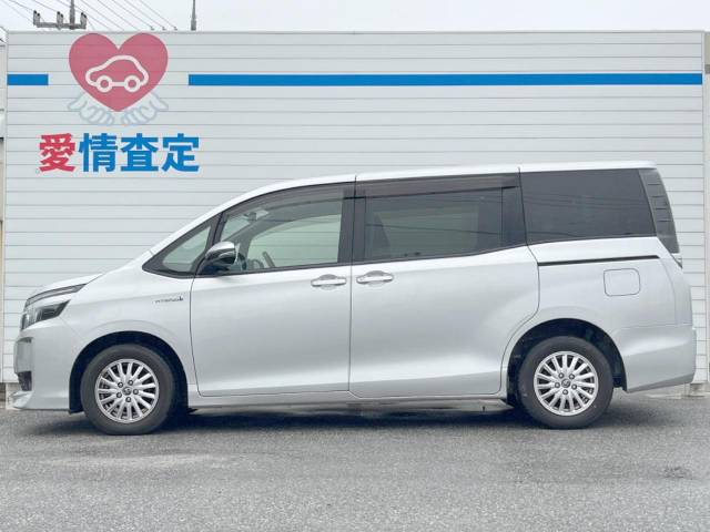 トヨタ ヴォクシー ハイブリッドＶ 3.2万Km 199.8万円(沖縄県)[588]の中古車詳細
