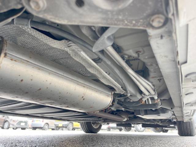 トヨタ ヴォクシー ハイブリッドＶ 3.2万Km 199.8万円(沖縄県)[588]の中古車詳細