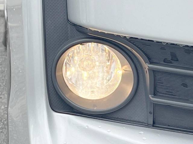 トヨタ ヴォクシー ハイブリッドＶ 3.2万Km 199.8万円(沖縄県)[588]の中古車詳細