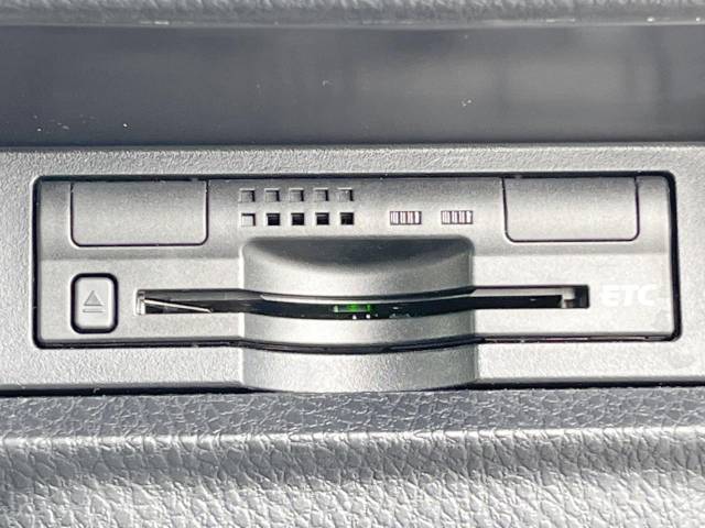 トヨタ ヴォクシー ハイブリッドＶ 3.2万Km 199.8万円(沖縄県)[588]の中古車詳細