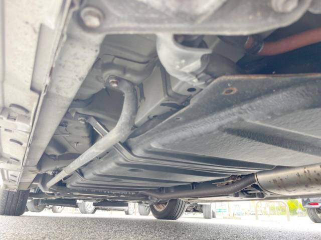 トヨタ ヴォクシー ハイブリッドＶ 3.2万Km 199.8万円(沖縄県)[588]の中古車詳細