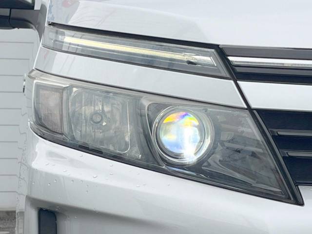 トヨタ ヴォクシー ハイブリッドＶ 3.2万Km 199.8万円(沖縄県)[588]の中古車詳細